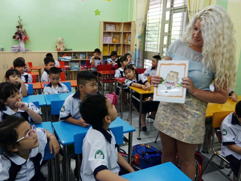 các trò chơi hoạt náo trong lớp học