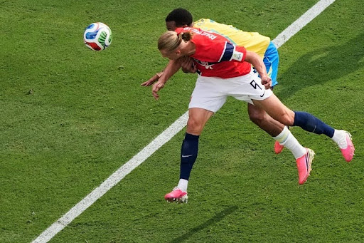 Haaland nhận điểm 10, Na Uy loại Brazil vào tứ kết